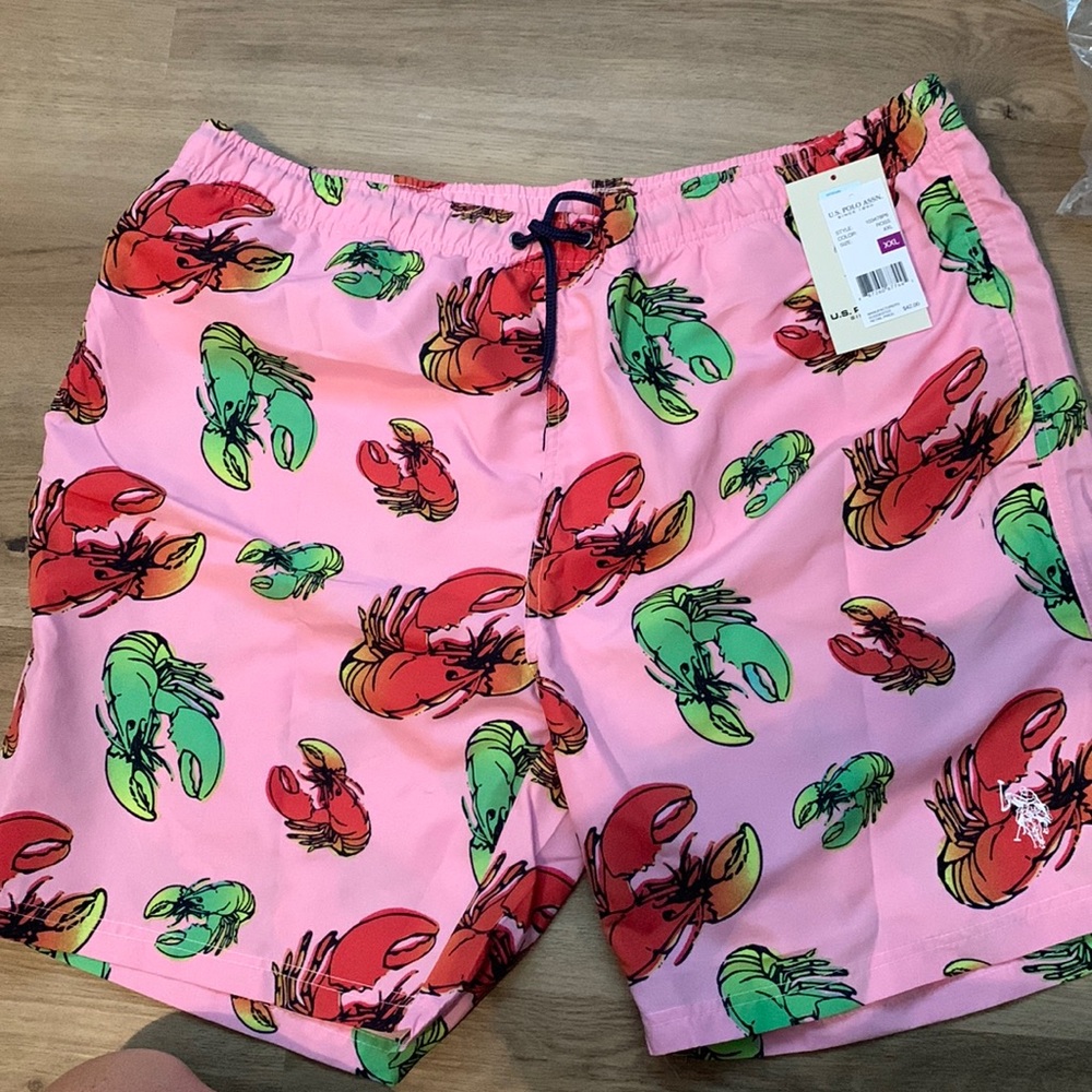 NWT mens Lobster swim trunks
